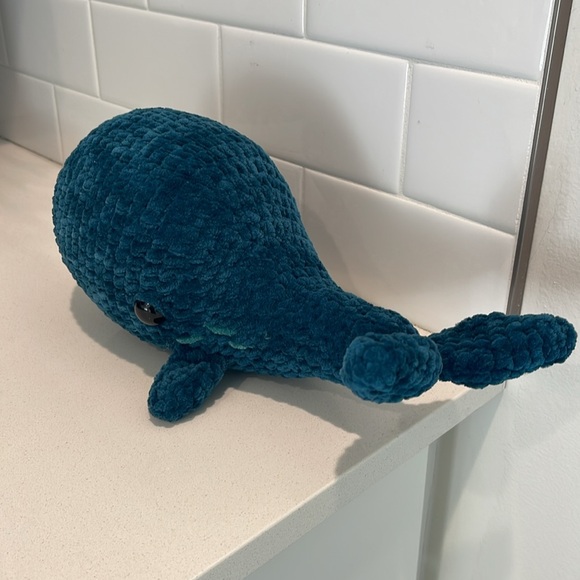 Plush Handcrafted Blue Whale Figure Toy 🐳 Amigurui Crochet Figure - Picture 3 of 9